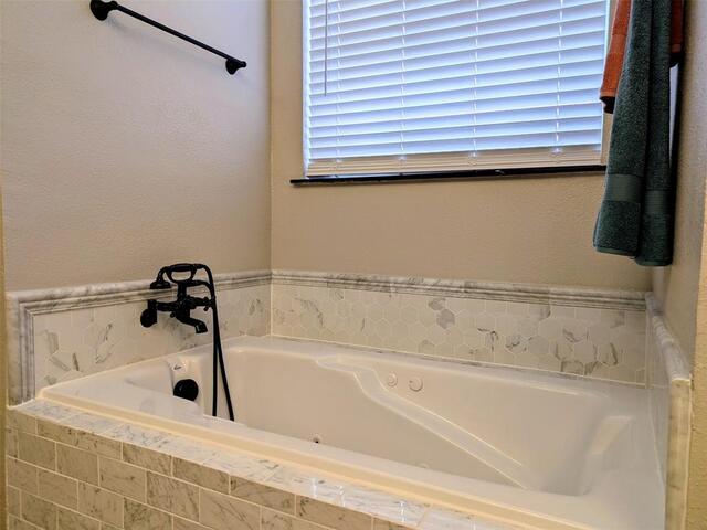 1609 Kittyhawk Drive, Little Elm, TX photo 17