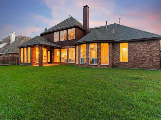 4332 Milsop, Drive Carrollton, TX photo 3
