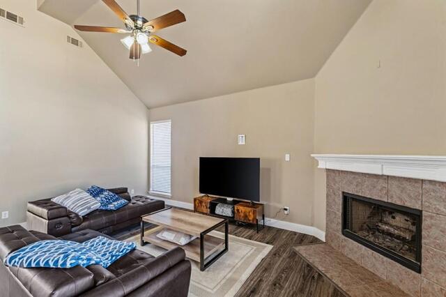1464 Summerhill, Drive Carrollton, TX photo 9