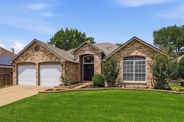 2313 Whitman Lane, Flower Mound, TX photo 2