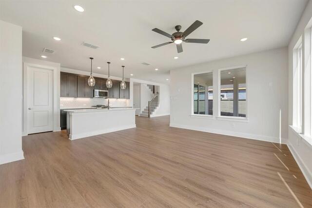 8013 Autumn Sage, Trail Denton, TX photo 3