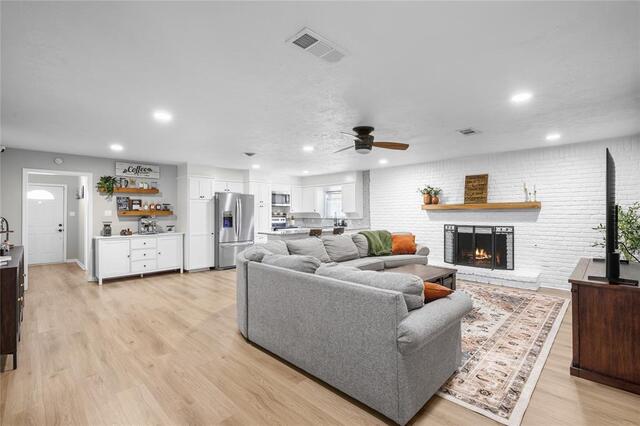 213 Wilshire Drive, Euless, TX image