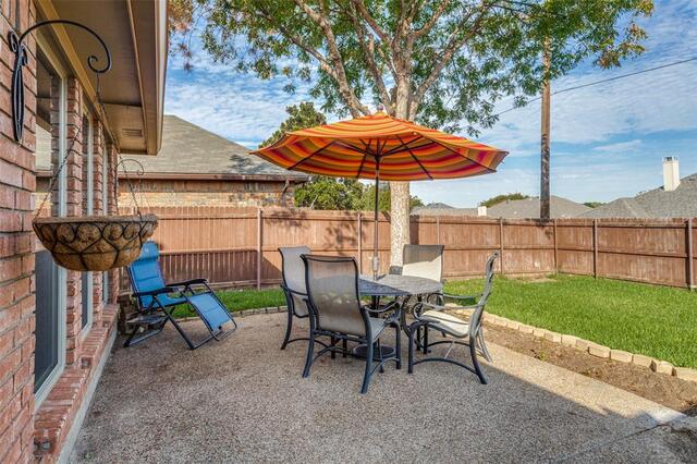 913 Royal Oaks, Drive Lewisville, TX photo 24