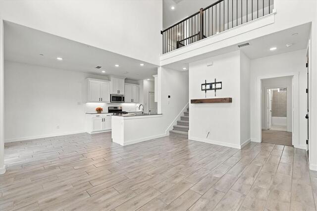 2737 Splendor Drive, Little Elm, TX photo 5