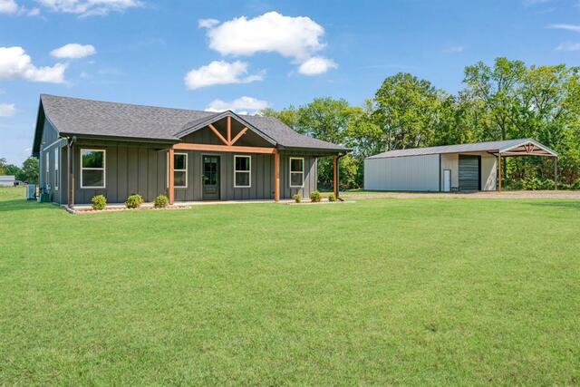 302 County Road 43830, Paris