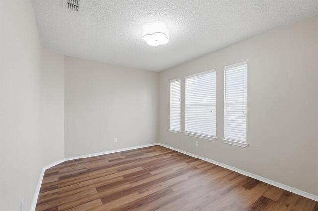 5816 Baker Drive, The Colony, TX photo 11