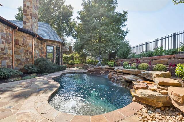 2210 Cedar Elm, Terrace Westlake, TX photo 23