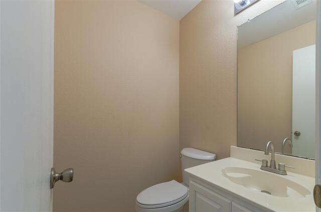 1723 Preston On The Lake Boulevard, Little Elm, TX photo 17