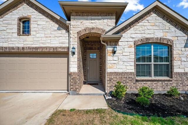 2109 Esher Drive, Little Elm, TX photo 3