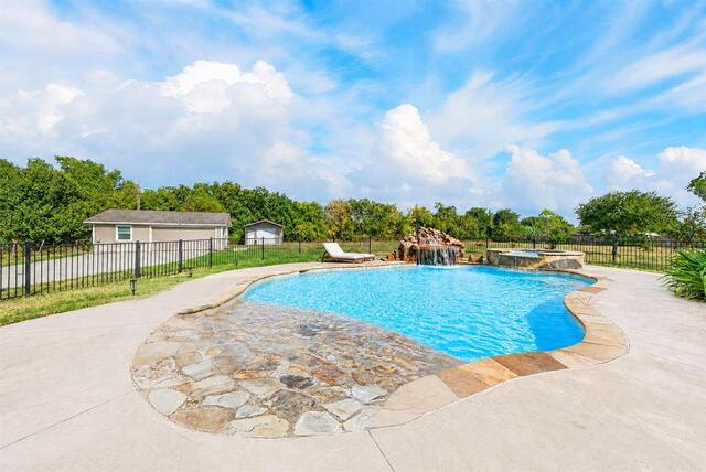 281 Rose Garden, Drive McKinney, TX photo 3