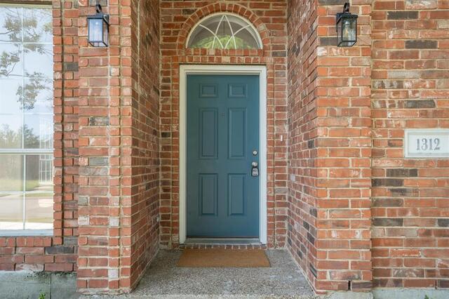 1312 Wentworth, Drive Lewisville, TX photo 5