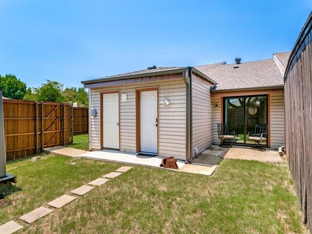 569 Hunters Glen, Street Lewisville, TX photo 11