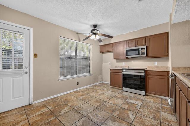 929 Hickory Street, 18 Denton, TX photo 18