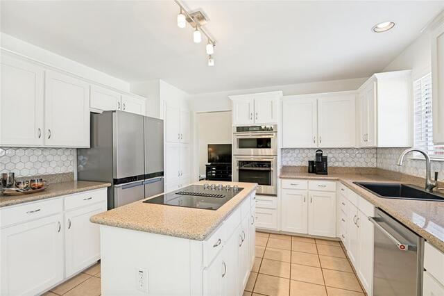 603 Sandalwood, Court Coppell, TX photo 8