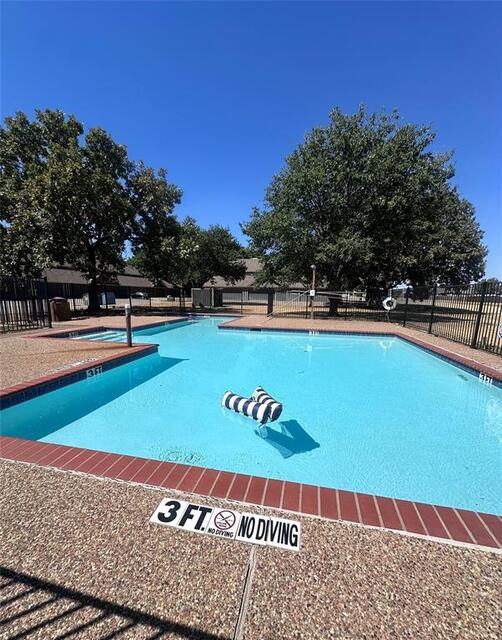 136 Cobblestone, Row Denton, TX photo 29