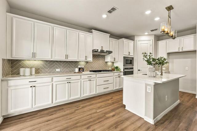 2329 Bella, Court Carrollton, TX photo 4