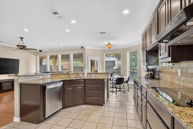 901 Brittany, Drive Lewisville, TX photo 9