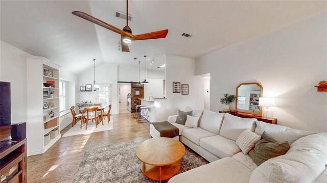 4612 Sandera Lane, Flower Mound, TX photo 6