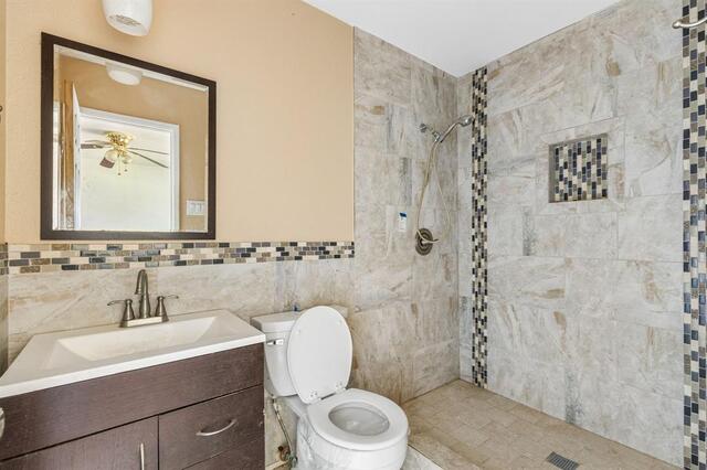 2217 Lockwood, Drive Carrollton, TX photo 11