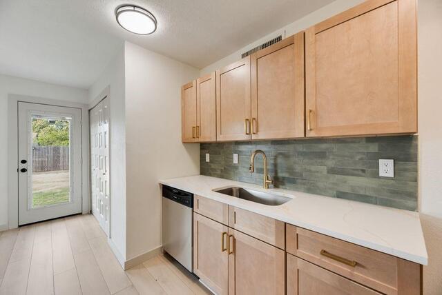 5229 Nash Drive, The Colony, TX photo 7