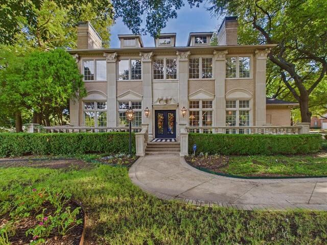 3011 Country Club, Drive McKinney, TX photo 2