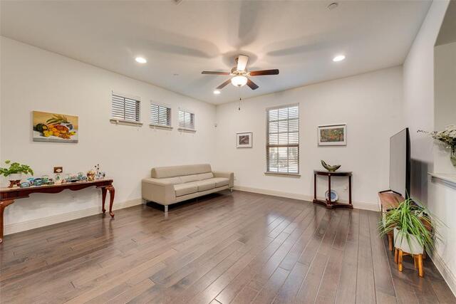 4683 Dozier Road, D Carrollton, TX photo 4