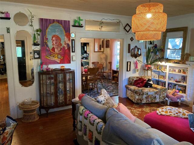 1409 N Austin, Street Denton, TX photo 6
