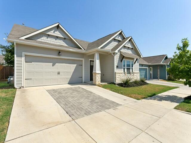 2201 Paxton, Way Denton, TX photo 2