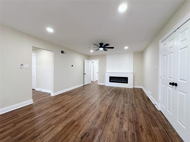 1814 Walnut, Avenue Carrollton, TX photo 11