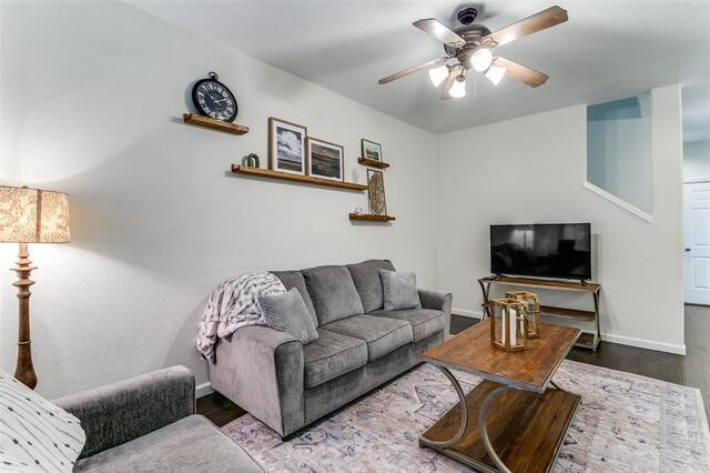 180 Leonard, Street Lewisville, TX photo 4