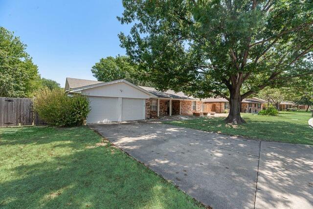 2228 Picadilly, Lane Denton, TX photo 10