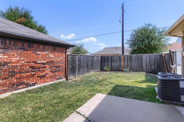 1106 Alameda, Drive Carrollton, TX photo 19