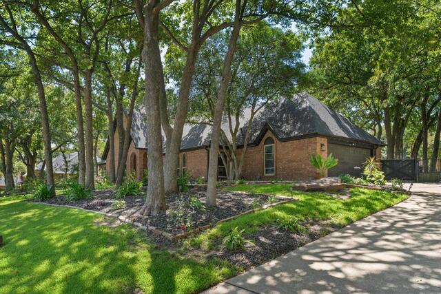 1518 Windsor Forest, Trail Keller, TX photo 2