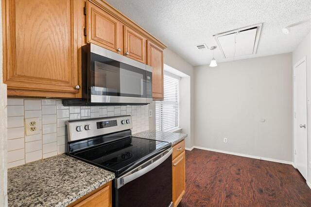 1806 Cactus, Circle Lewisville, TX photo 14