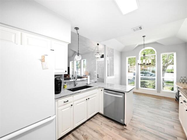 1426 Di Orio, Drive Lewisville, TX photo 9