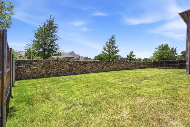 10813 Sycamore Falls Drive, Flower Mound, TX photo 34