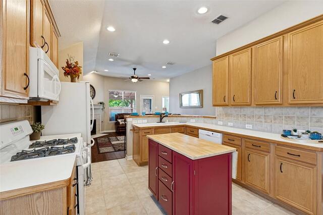 8201 Clear, Bay McKinney, TX photo 9
