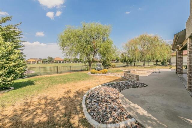 8701 Freeport, Drive Denton, TX photo 3