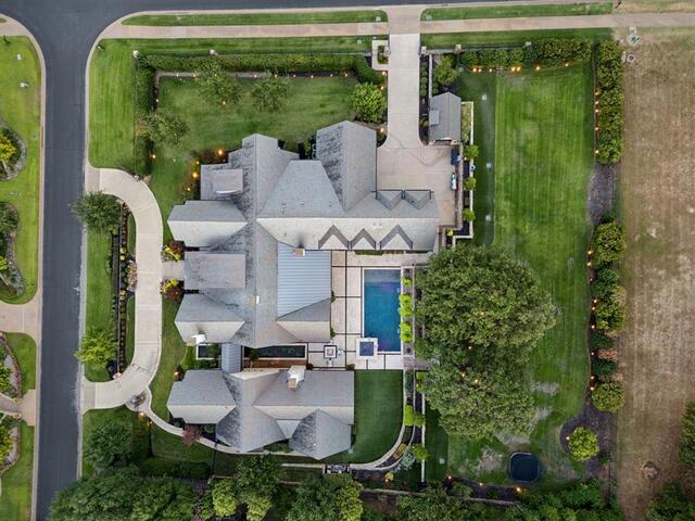 2001 Brazos, Court Westlake, TX photo 32