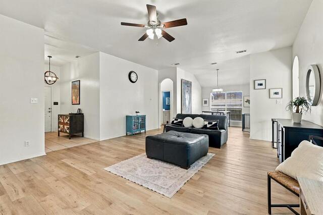 3906 Canton, Court Denton, TX photo 5