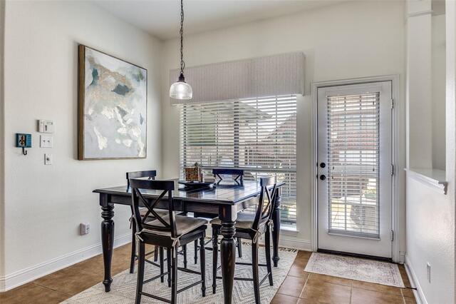400 S Hampton, Court Lewisville, TX photo 11