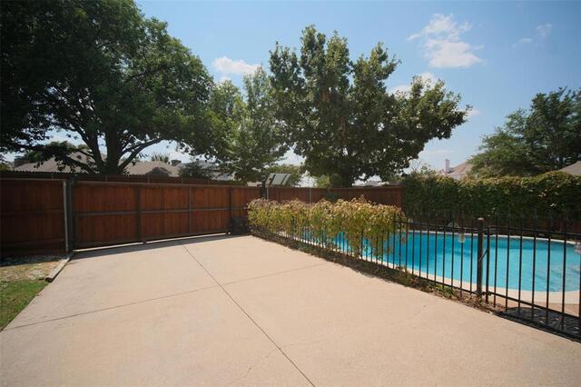 1804 Canoe, Way Carrollton, TX photo 40