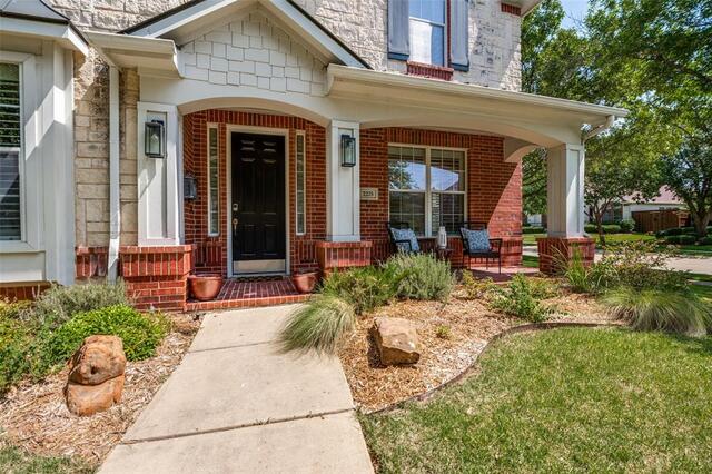 2275 Dame Laurel, Lane Lewisville, TX photo 2