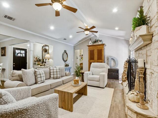 2712 Mollimar, Drive Plano, TX photo 2