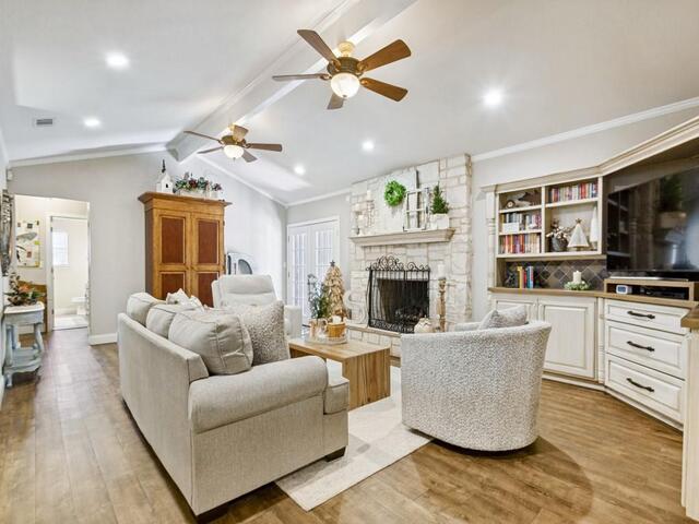 2712 Mollimar, Drive Plano, TX photo 3
