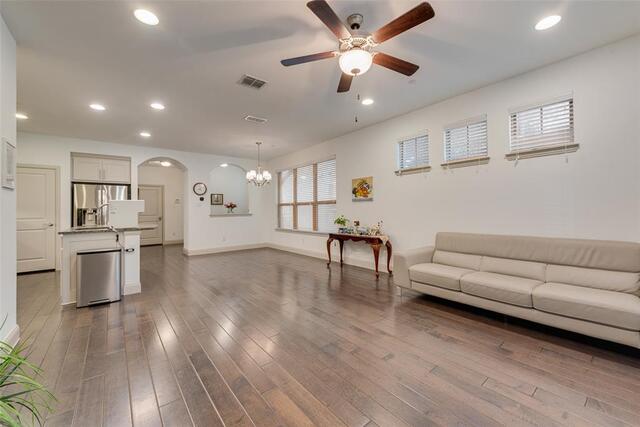 4683 Dozier Road, D Carrollton, TX photo 11