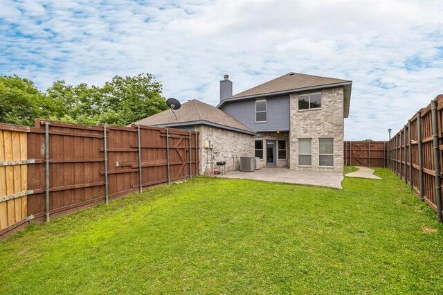 3152 Delaford, Drive Carrollton, TX photo 3