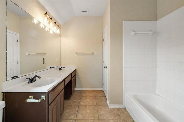 3152 Delaford, Drive Carrollton, TX photo 40
