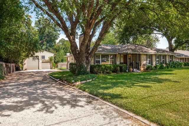 1515 Francis, Street Carrollton, TX photo 3