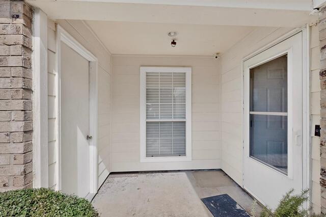2228 Bunker Hill, Drive Carrollton, TX photo 6